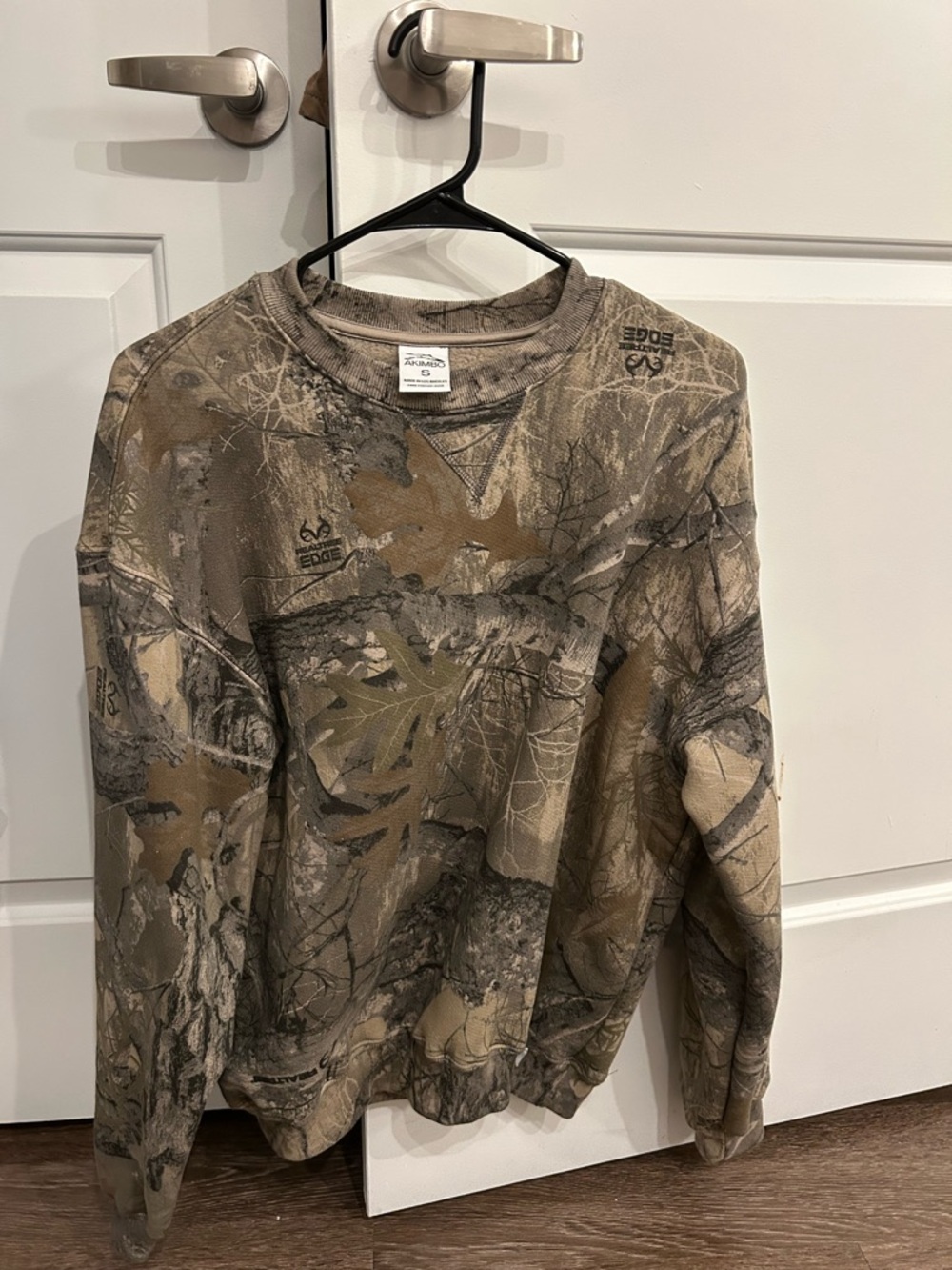 AKIMBO brand- Camo Crewneck